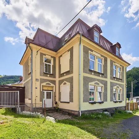 شقة Riedlovka By Interhome *
